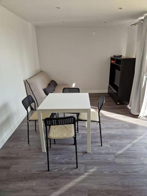 Appartement 2 Pieces Renove Avec Acces Piscine Peymeinade Zewnętrze zdjęcie